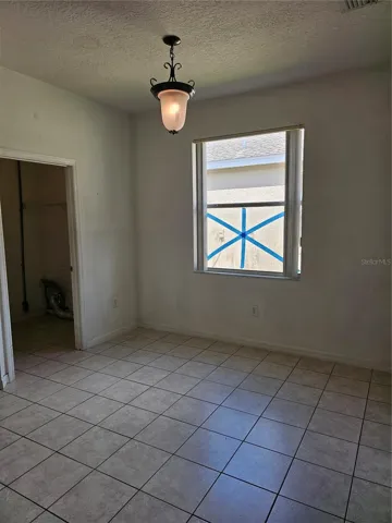 Eat in area