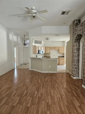 Living room-kitchen
