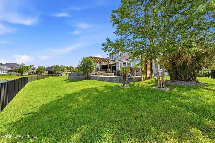 Huge Yard!