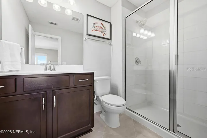 Upstairs Bedroom with Ensuite Bathroom