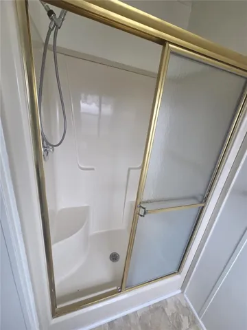 Primary shower