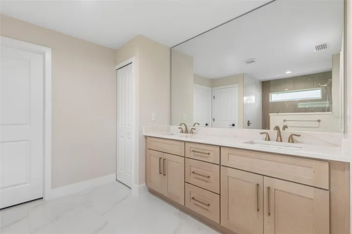 Dual Sinks, widespread faucets