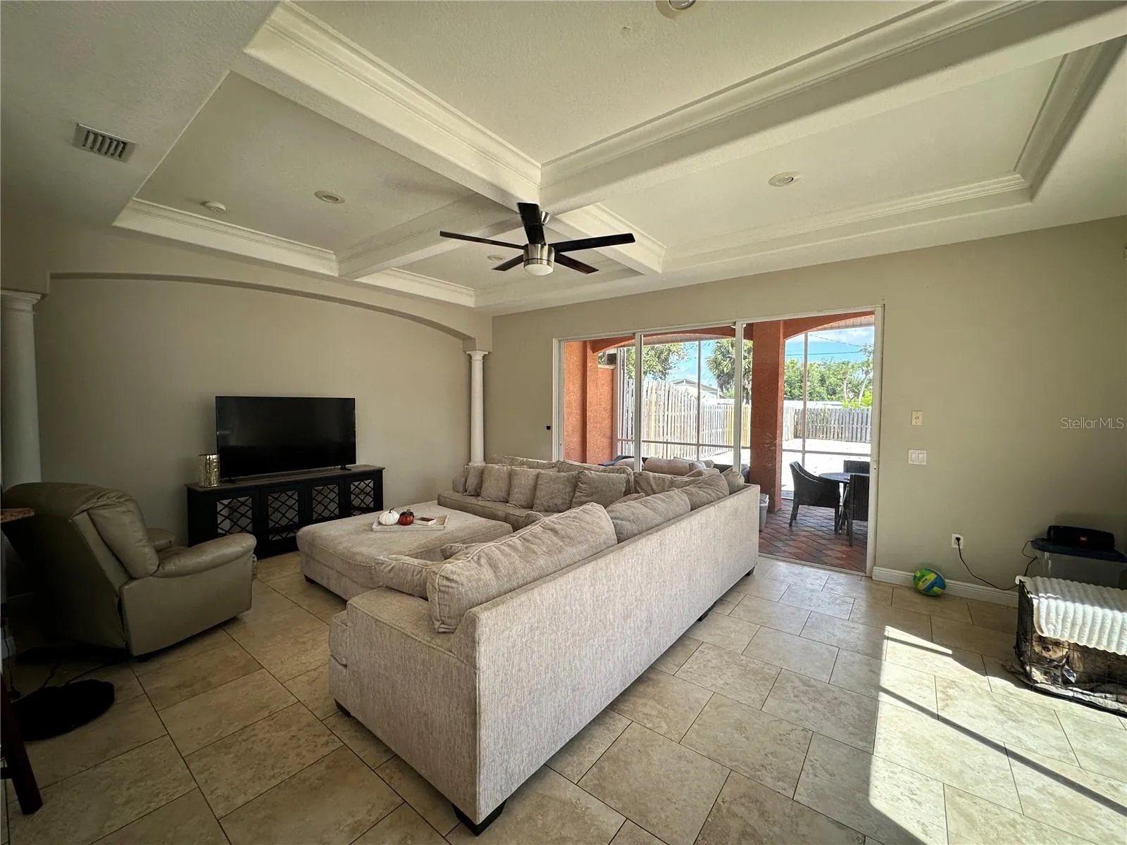 2125 Montclair