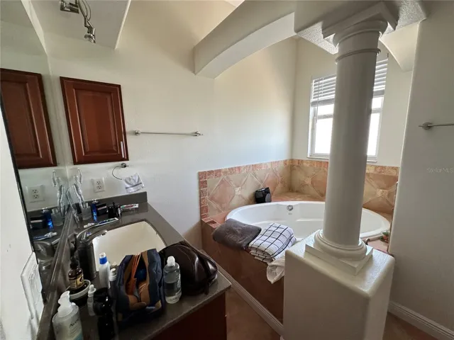 2119 Montclair