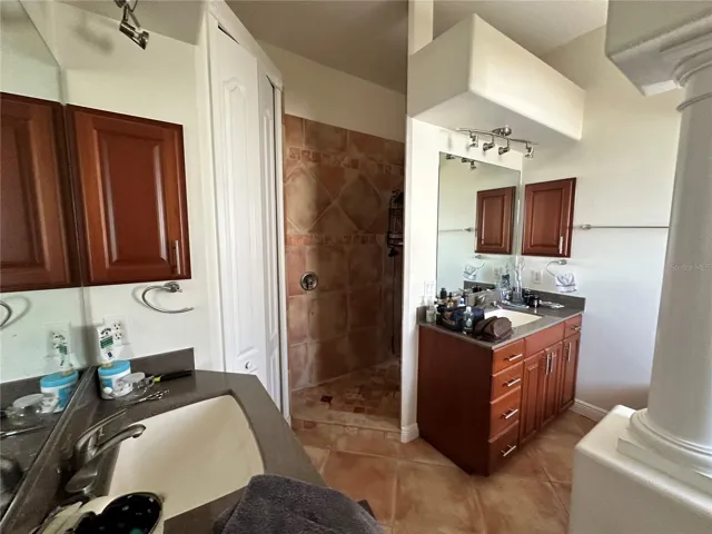 2119 Montclair