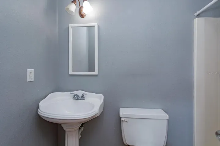 primary Bathroom with shower