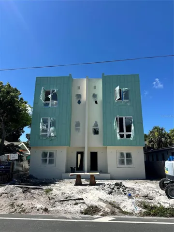 3-story, modern design