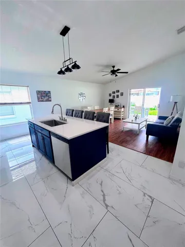 Kitchen/Dining