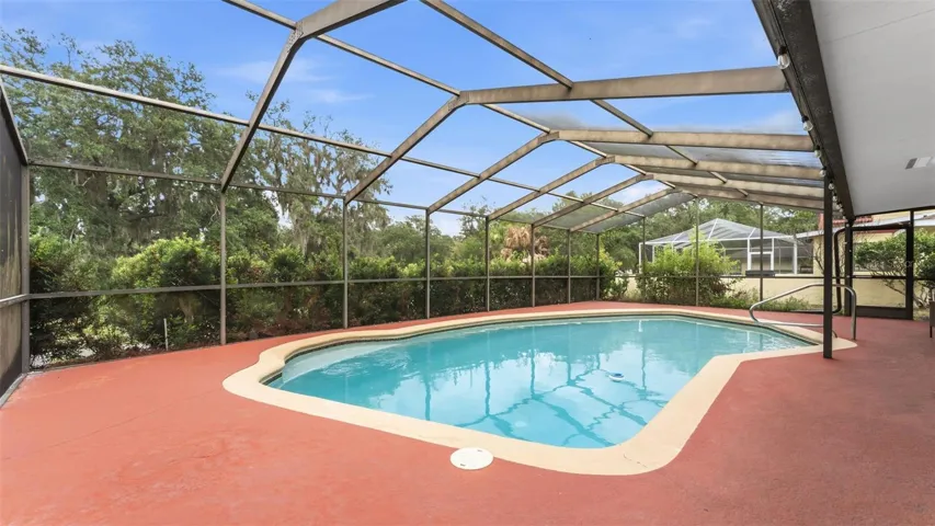 Large Screened-in Pool area