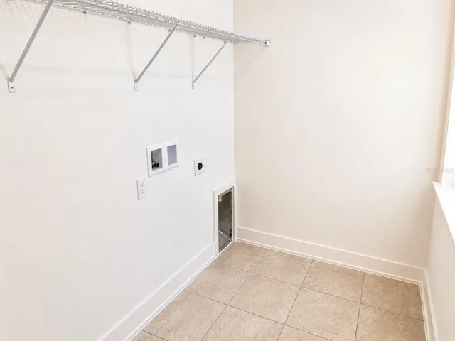 Master Bedroom Closet