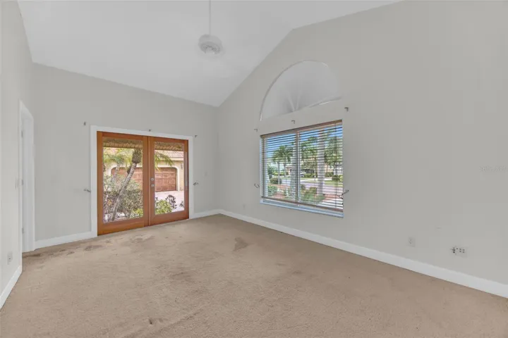 MAIN FLOOR FLEX OFFICE OR 6TH BEDROOM