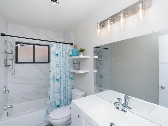 Main Bathroom