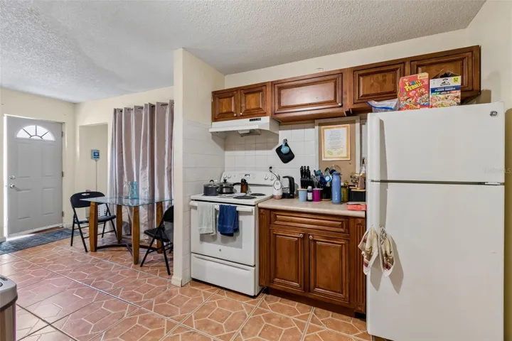 in law suite kitchen
