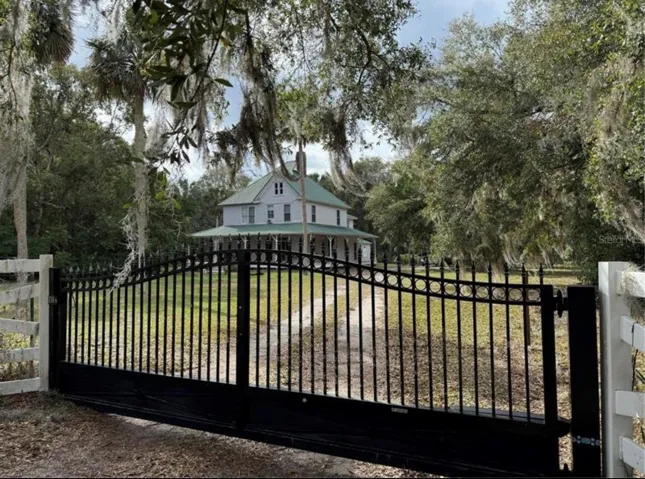 Entry gate