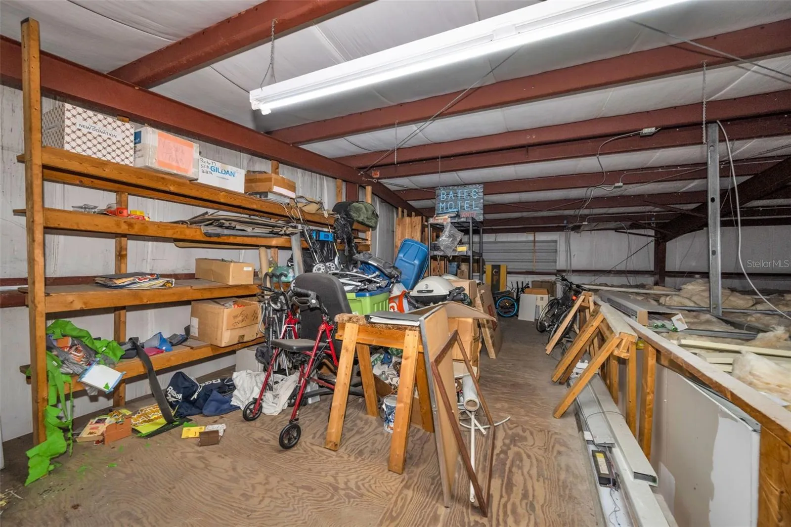 Mezzanine at south end