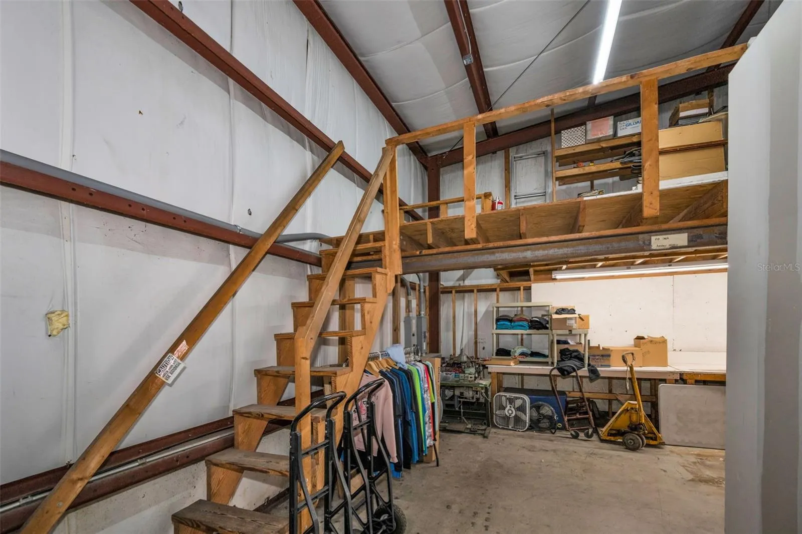 Mezzanine at south end