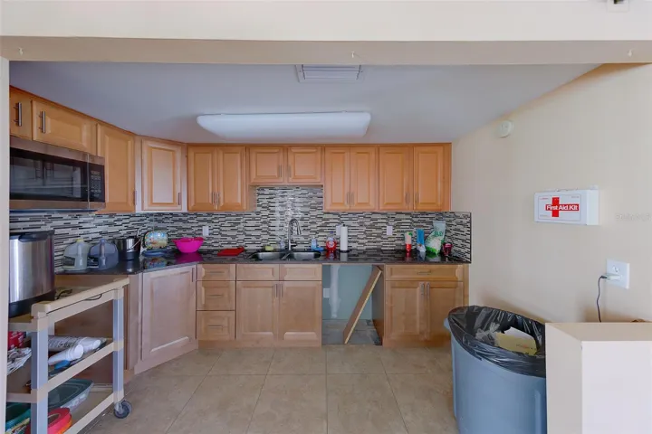clubhouse kitchen