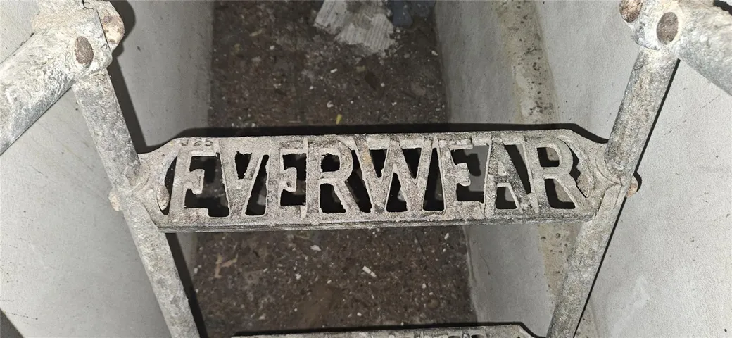 1170