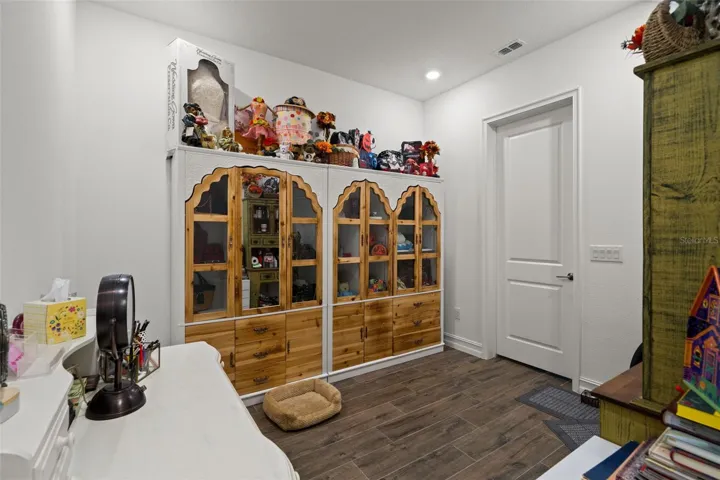 Smaller Flex Room