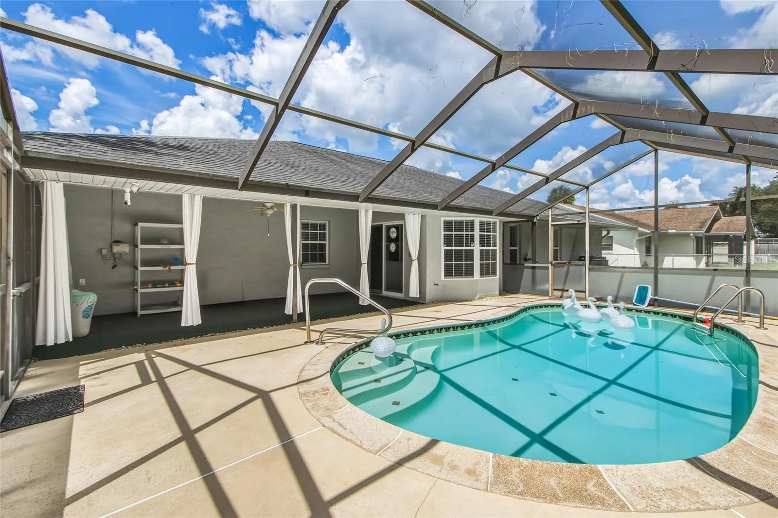 Pool w/Covered Porch