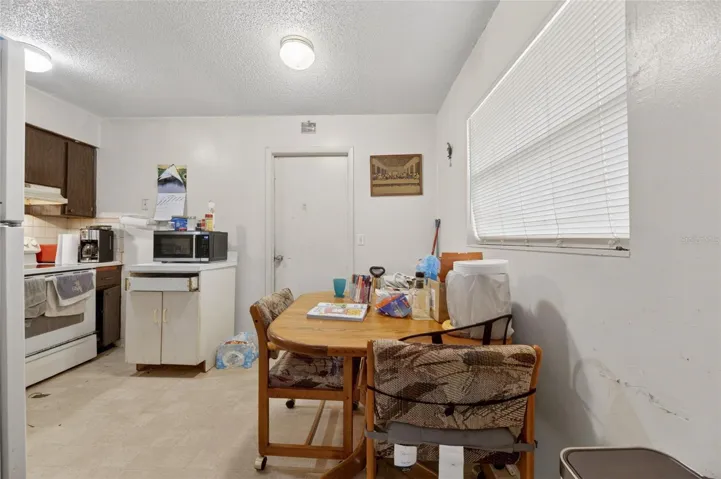 Dine-In Kitchen