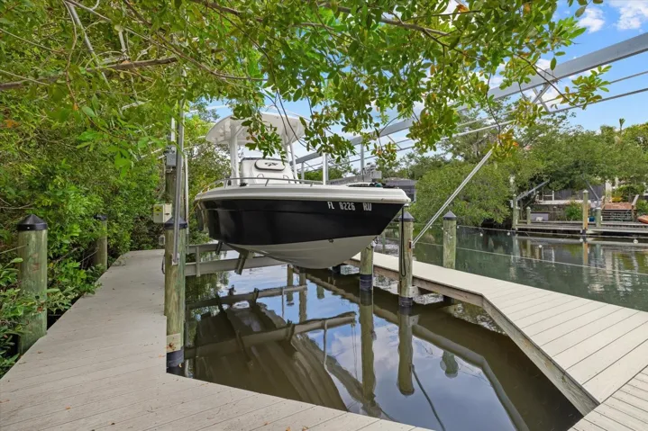 Dock wraps around the boat lift