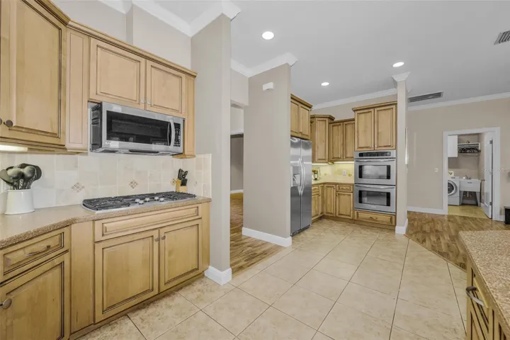 NATURAL GAS STOVE, NEWER MICROWAVE