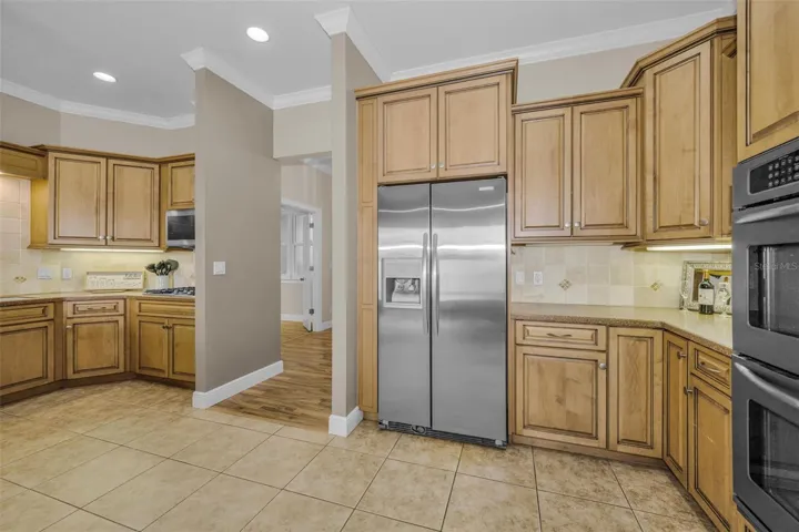 SOLID WOOD CABINTRY WITH CROWN AND BASE MOLDING