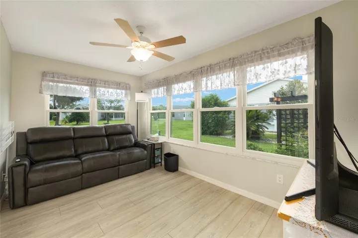 Florida Room with NEWER Windows