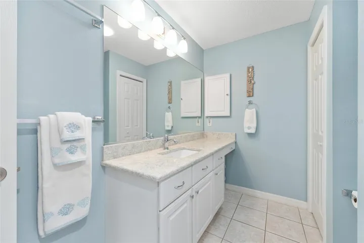 Primary Bath with Quartz Counter Top