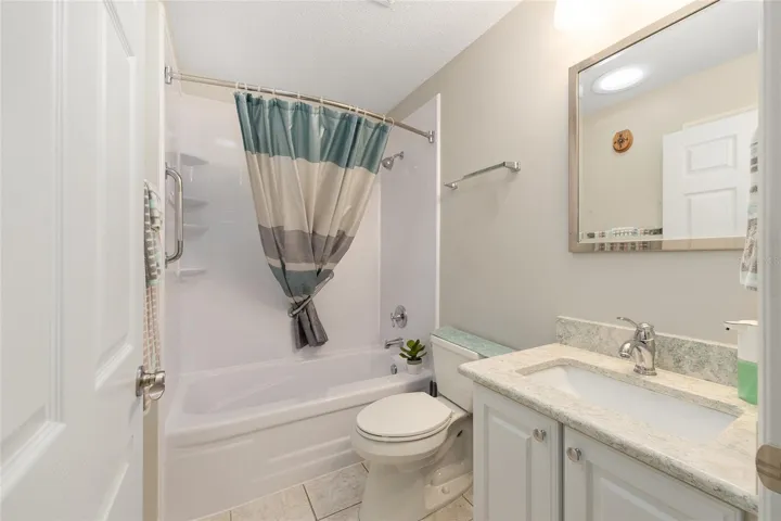 Bath 2 with Quartz Counter Top