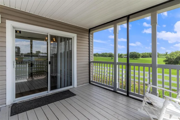 Love the Pasture views and Sunsets from Porch!