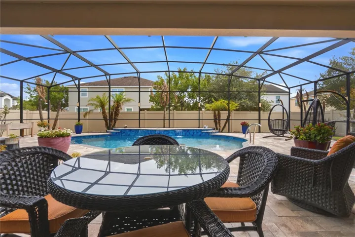 Enclosed Patio with Pool