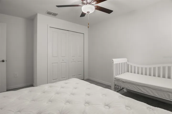 Good size for a home office or child's room or guest room