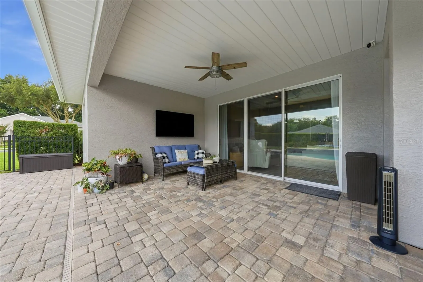 The ideal setting for outdoor dining, entertaining or watching the game