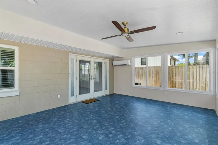 Enclosed porch under air