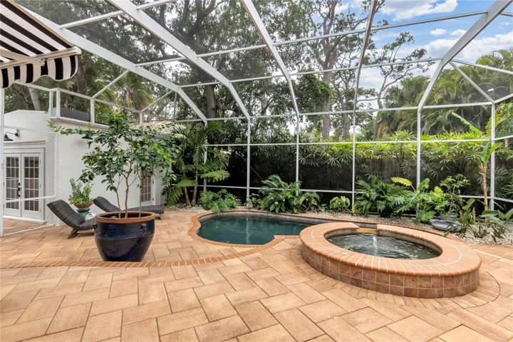 Pool & Hot Tub