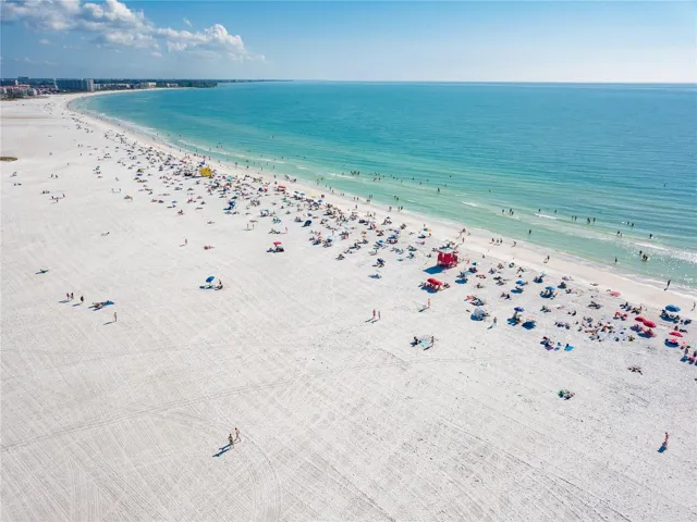 Siesta Beach - 12 minute drive