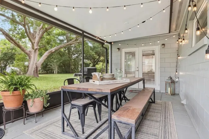Covered/Screened Patio