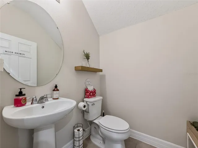 Half bath (downstairs)