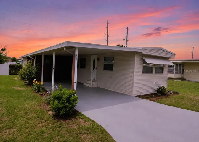 Welcome to Oaks Royal 55+ Community.