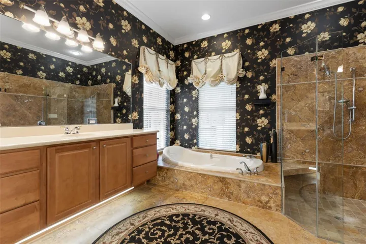 Jacuzzi Tub