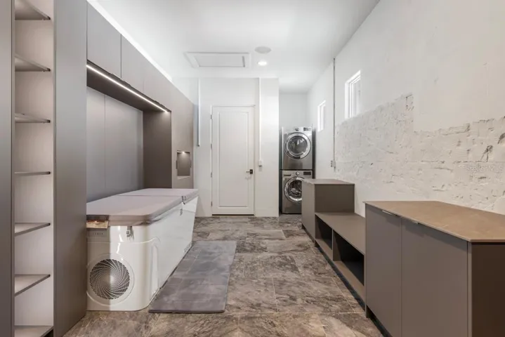 Laundry/Flex Room