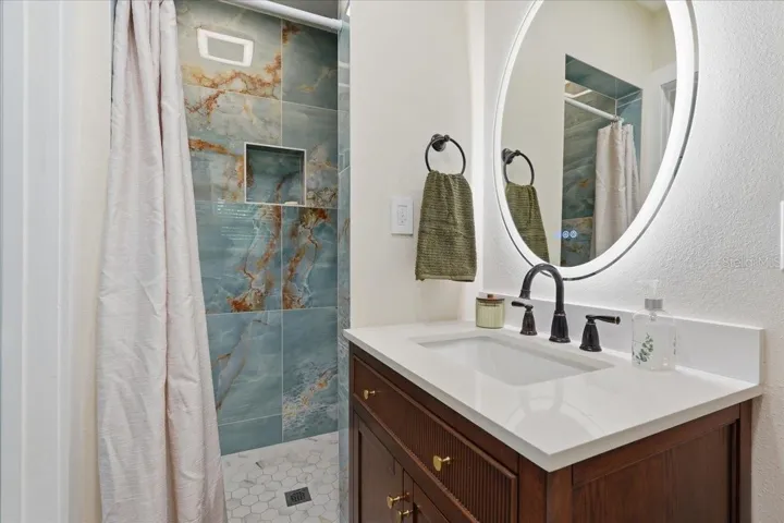 BRAND NEW PRIMARY BATHROOM!
