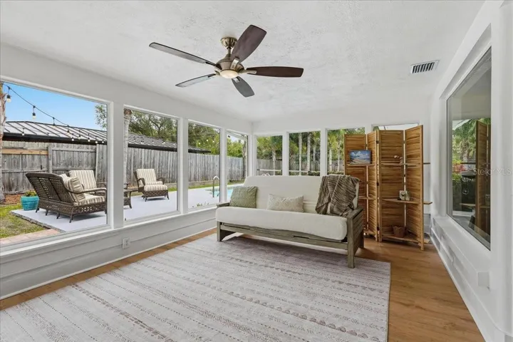 ENJOY YOUR MORNING COFFEE IN YOUR FLORIDA ROOM RETREAT!
