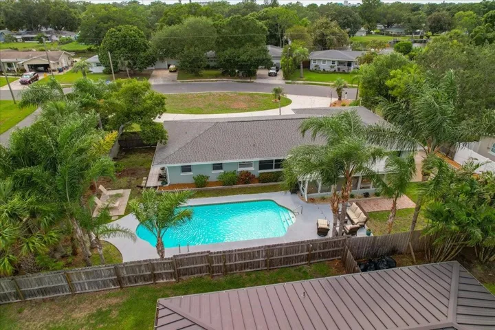 TROPICAL LANDSCAPING!