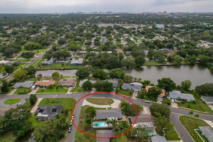 HIGHLY DESIRABLE OAK ACRE ESTATES!
