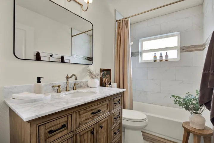 Main bathroom