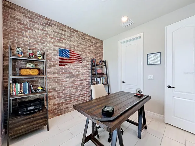 4th bedroom/office