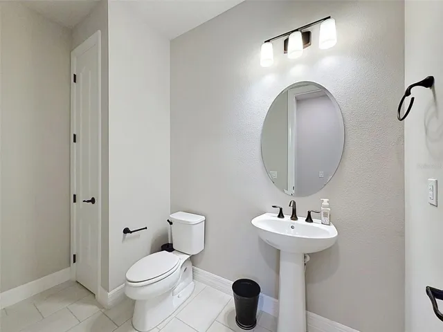 Guest half bath